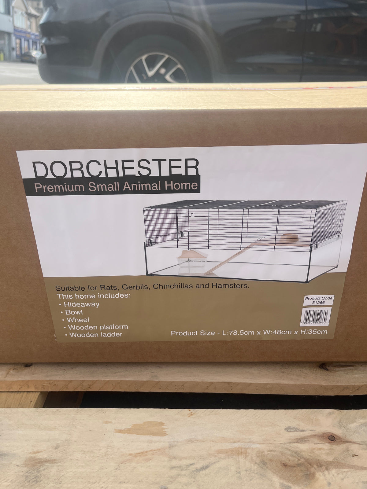 Dorchester premium small animal home L78.5cm x W48cmxH35cm